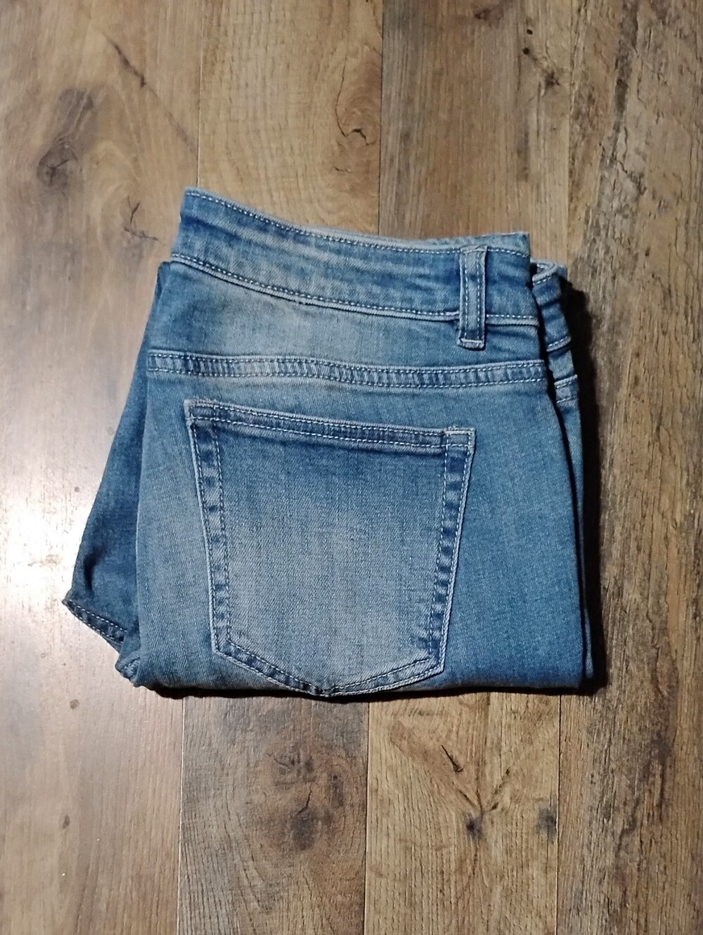 Soho Cropped Boyfriend Floral Jeans Women's Size: 8